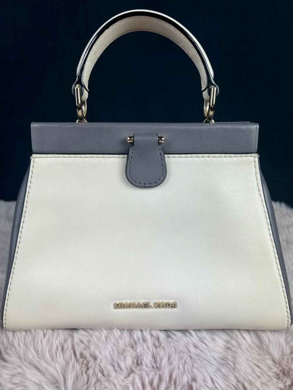 MICHAEL KORS Collection Gramercy Small Chevron Satchel - Main Line Luxury - Picture 4 of 15